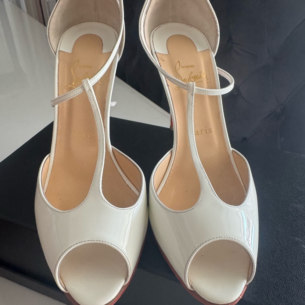 Elegant White Women's Shoes